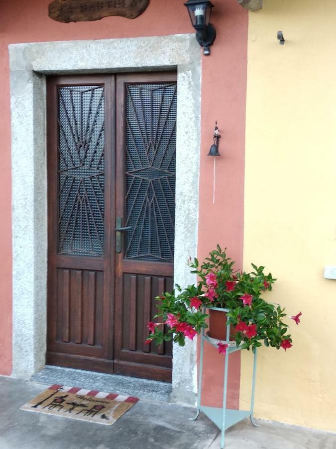 Casa Bartula Villa Bolzano Novarese Luaran gambar